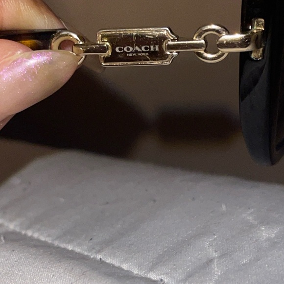 Coach Tortoise Sunglasses GUC with Coach Glasses Case and Coach Dust bag- bundle - Picture 16 of 17